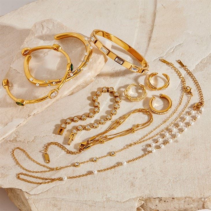 Stylish Linked Finger Bracelet suppliers